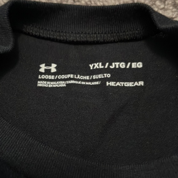 Under Armour Boys Tshirt - Picture 2 of 6